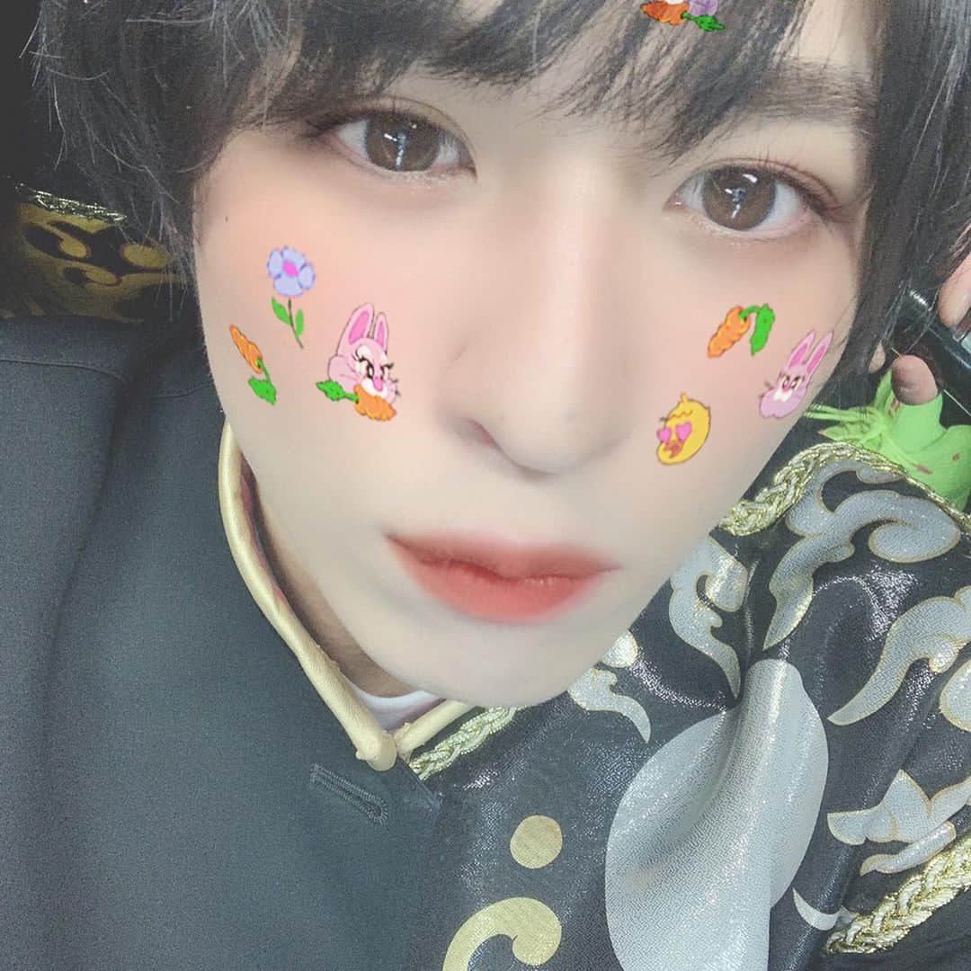 祭nine.さんのインスタグラム写真 - (祭nine.Instagram)「ﾋﾄｺﾏ。 . 昨日のLINE LIVEめちゃくちゃ楽しかったなとまだ余韻に浸っております😌💓 アーカイブも残っているので観てね◎ . この後も頑張ってくる🥺💪 . . #祭nine. #浦上拓也 #うらぽん #😈🧸 #愛モーレ逢モーレのインストが好き💃💘 #掛け声は残ってるからインストでも浦上の声があります^ ^  #🐰🥕🐥💗🌷」3月16日 16時43分 - matsuri_nine.official