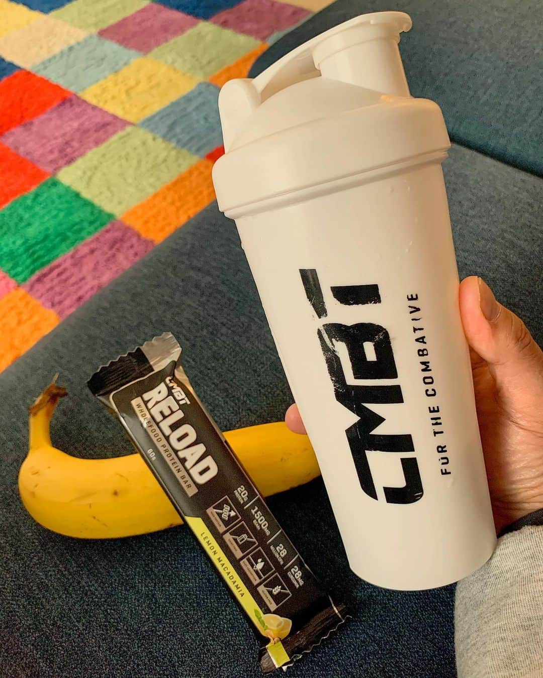 のインスタグラム：「My life is good with “CMBT” @cmbtnutrition  @cmbttrainingcentre @milesmuecke  @jesseyada  #cmbt #cmbtnutrition #cmbttrainingcentre #aacc #cmbtjapan #サプリメント #nutrition #コンディション良し」