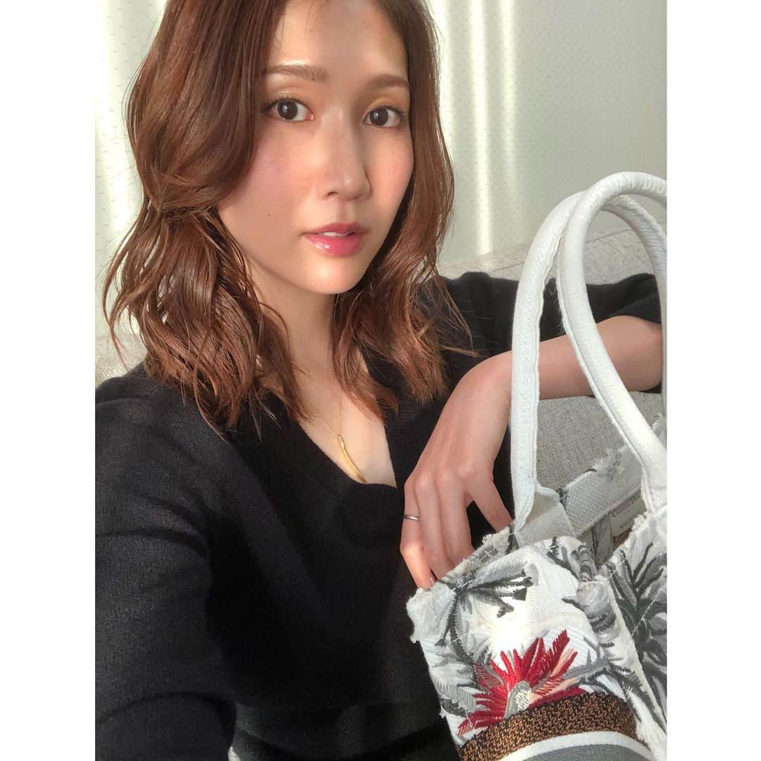 春輝のインスタグラム：「三寒四温 少しずつ春の訪れを感じております(花粉症)  #春輝#Haruki」