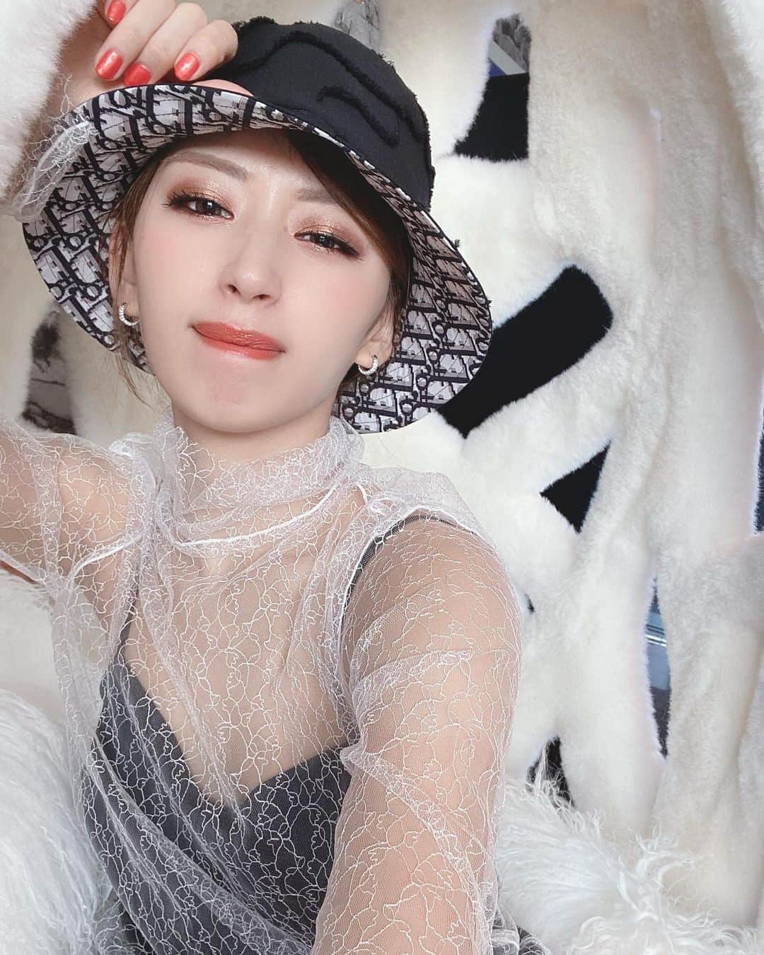 木下春奈さんのインスタグラム写真 - (木下春奈Instagram)「・ ・ ホワイトデーで貰ったdiorの帽子 かわいすぎるありがとう🥺💓 ・ ・ #dior」3月16日 18時38分 - haruna_kinoshita