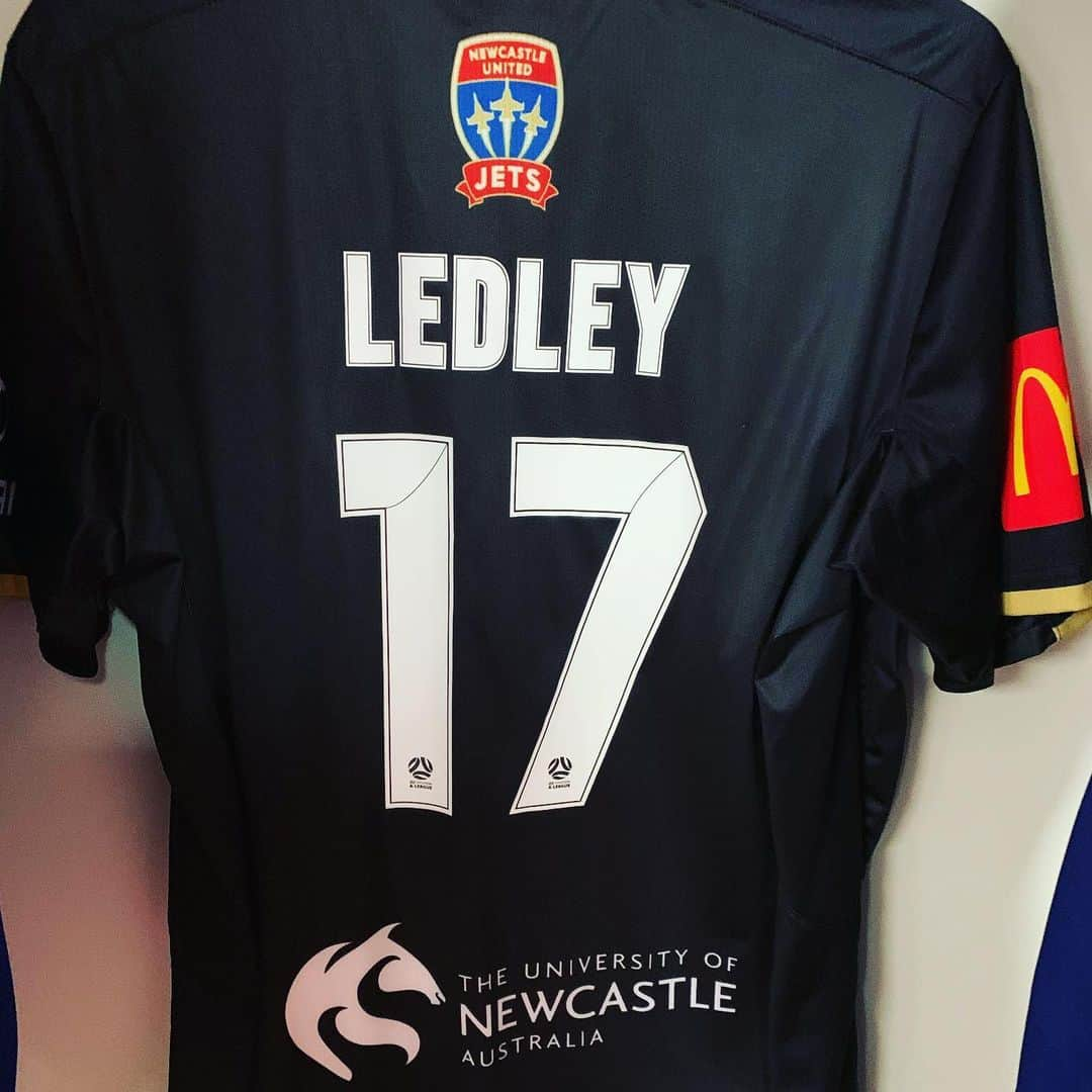 ジョー・レドリーのインスタグラム：「Delighted to have made my debut for @newcastlejetsfc last night, special moment for me to be back playing again. ✅ #3pts」