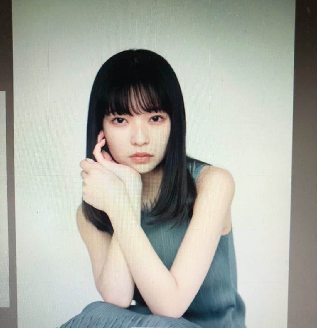 田中芽衣（めいめろ）さんのインスタグラム写真 - (田中芽衣（めいめろ）Instagram)「事務所のプロフィール写真が新しくなりました☺︎ よろしくお願いします☺︎ 髪伸びたな。嬉しい。 📷 @kisshomaru 💄 @ken_nagasaka」3月16日 19時57分 - mei_tnk