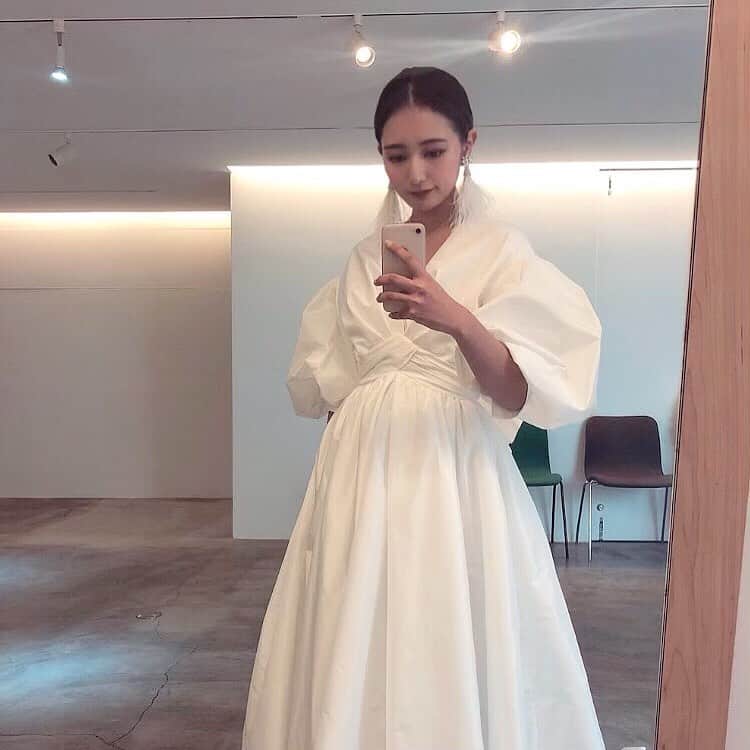 のインスタグラム：「🤍🕊」