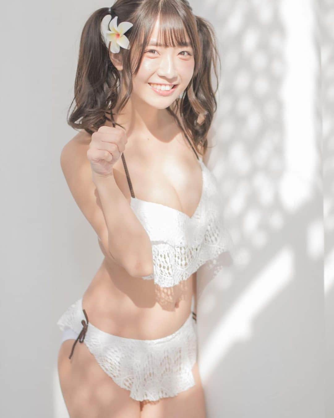 天羽希純のインスタグラム：「つるりんてーる好き？？ #水着 #泳衣 #swimwear #ビキニ #bikini #bikinigirls #コスプレ #cosplay  #japanesegirl #巨乳 #谷間 #可愛い女の子 #グラビア #gravure #グラドル #アイドル #Japaneseidol #撮影会 #撮影会モデル #被写体 #太もも #フェチ  #プール #海 #ツインテール」