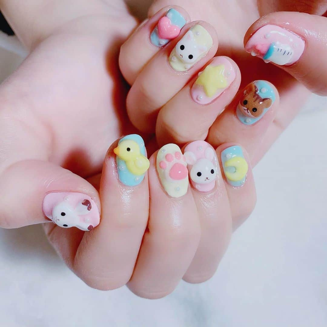 なかやまちえこさんのインスタグラム写真 - (なかやまちえこInstagram)「デザインは写真を見せて頂いて😌🙏🐰✨ #nail #nails #nailart #ネイル #美甲 #ネイルアート  #japanesenailart #manucure #japanesenails #manicurist #gelnails #أظافر #네일아트 #미용 #vẽmóng #シルバニアファミリー 風 #3dnails #3dアート #3dart #sylvanianfamilies #可恩 ちゃん」3月16日 23時47分 - chiekonakayama