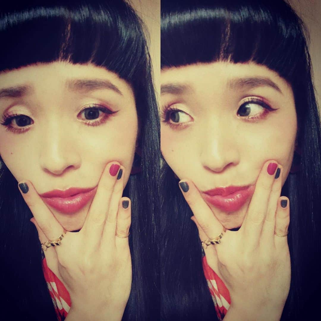 小春のインスタグラム：「18日シングル発売だよ実感ないよ〜 手洗いうがい コ・ロシア  耳にいつも付けてる豚はピアスだよ〜 @aquvii_official だヨー  どこまで自粛したらいいのか分からないよ〜エーン」