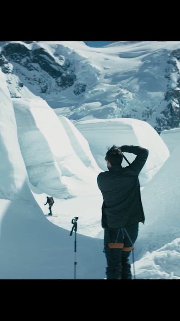 クリス・バーカードのインスタグラム：「I recently teamed up with @icebreakernz to take a single photograph that represented humans relationship with nature. We went to the epic Tasman Lake, New Zealand in the Mount Cook National Park. It was crazy to learn that this beautiful lake was incredibly new, only 40 years old. It was the literal open wound of a melting glacier. We have the potential to reduce our impact, but it starts with changing our perspective and moving to natural alternatives. We need people to re-examine their perceptions and individual choices… particularly the things that might not be so obvious. Check out the full film here!」