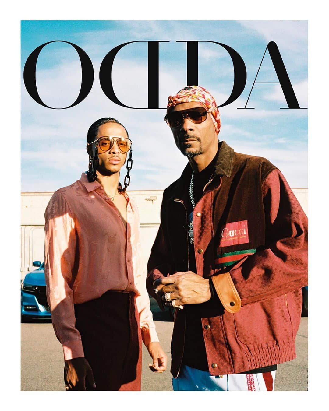 グッチさんのインスタグラム写真 - (グッチInstagram)「@oddamagazine’s cover 2 of 7 of issue 18 ‘What Goes Around Comes Around’ features @snoopdogg and @cbroadus photographed by @blackpierreange. Styled by @georgia_tal, they wear #GucciSS20 by @alessandro_michele including a viscose jacquard printed shirt, a GG jacket with House Web stripe and #GucciEyewear pieces. #AlessandroMichele #GucciEditorials #Snoopdogg」3月17日 3時12分 - gucci