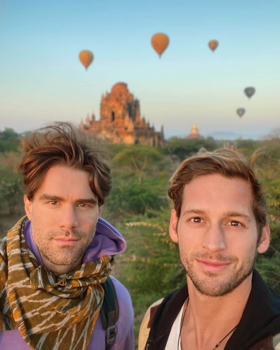 マックス・エマーソンさんのインスタグラム写真 - (マックス・エマーソンInstagram)「#Myanmar is the last travel video going up in the foreseeable future. Now live on YouTube.com/theMaxVicious (please subscribe) Much love.」3月17日 4時07分 - maxisms