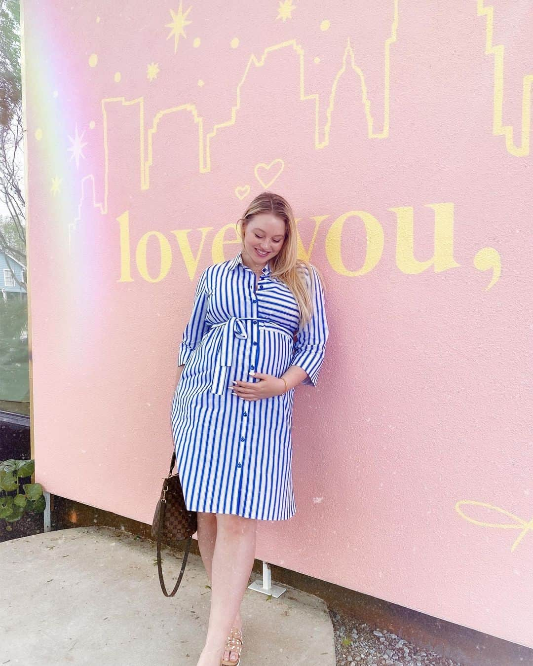 イスクラ・ローレンスさんのインスタグラム写真 - (イスクラ・ローレンスInstagram)「Love you already✨💕🧸 Saturday was my last day out with bump🤰🏼 AD Wearing @personabymr . . . #personabyMR #personaambassador #pregnancyfashion #pregnancystyle #summervibes #loveyou #preggo #9months」3月17日 4時46分 - iskra