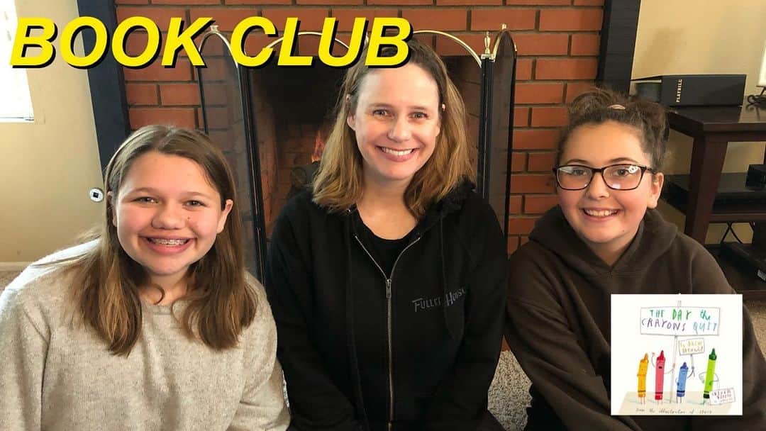 アンドリア・バーバーのインスタグラム：「We’re starting the Barber Book Club: Quarantine Edition! 📚 Today we read and discussed The Day the Crayons Quit by Drew Daywalt. Link in bio! 📚🖍 #BarberBookClub」