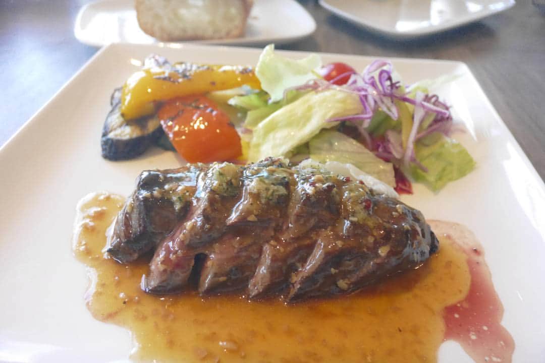 松宮義仁のインスタグラム：「肉ランチなう  午後からのセミナー頑張ります(^-^)v  #food #foodporn #yum #instafood #yummy #amazing #instagood #tasty #foodie  #delicious #eating #foodpic #foodpics #eat #hungry #foodgasm #foods #followme #follow」