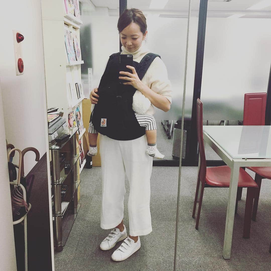 のインスタグラム：「☆ 所属事務所へ新年の挨拶に行ってきました😊 #idea#モデル事務所#私服#ootd」