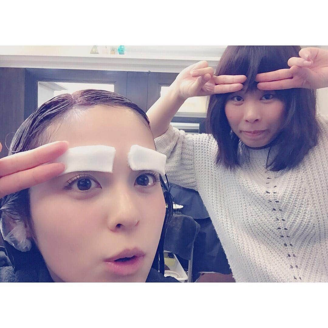 久慈暁子さんのインスタグラム写真 - (久慈暁子Instagram)「* カラートリートメントをしにP-cott💆🏻 アッシュの青み強めちょっぴりパープルでツヤ出ししてもらったよ。 柳沼さんありがとう🐰💗 #pcott #美容院」1月10日 20時56分 - kuji_akiko