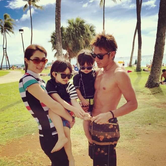 のインスタグラム：「#Hawaii #家族#beach#beachvolley#海#oakley_japan#koichinishimura」