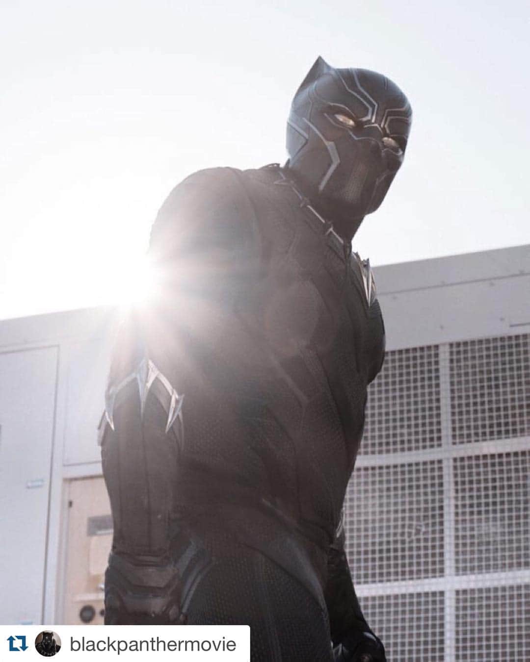 アベンジャーズのインスタグラム：「OFFICIAL: Ryan Coogler to direct #Marvel's #BlackPanther! (via @BlackPantherMovie)」