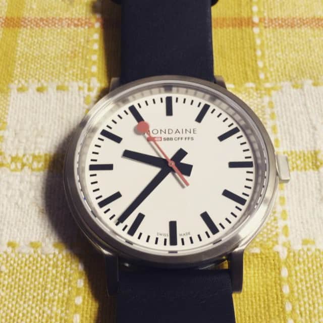 えびちりのインスタグラム：「欲しかった腕時計を買った(●´ー｀●) 珍しい腕時計です！」