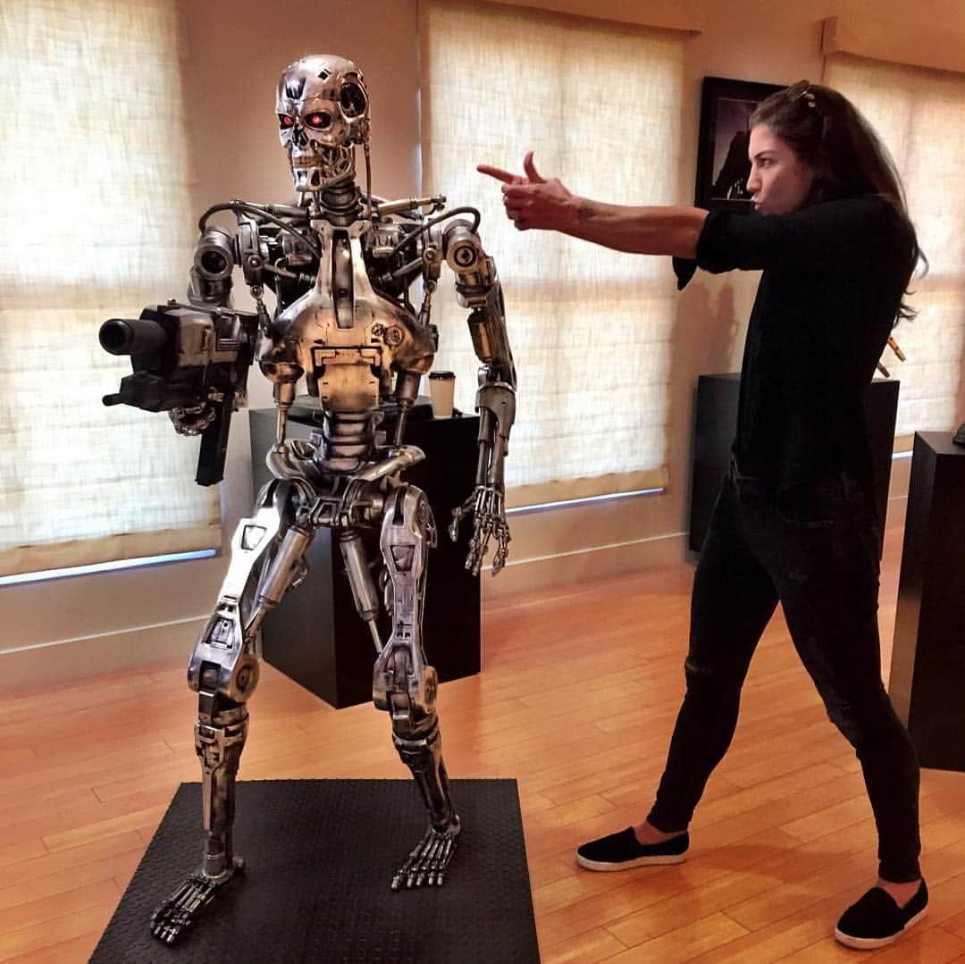 ホープ・ソロさんのインスタグラム写真 - (ホープ・ソロInstagram)「I'm ready to save the human race from the cyborgs! Lol #Terminator」1月17日 11時27分 - hopesolo