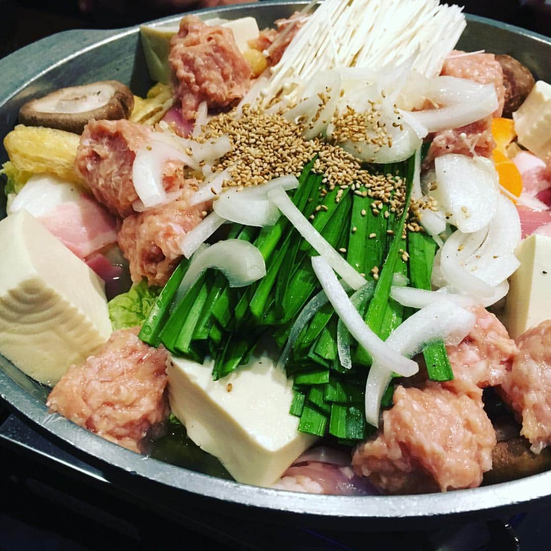 松宮義仁のインスタグラム：「ちゃんこ鍋食べました！  温まります♪(´ε｀ )  #ちゃんこ鍋 #玉海力 #銀座  #food #foodporn #yum #instafood #yummy #amazing #instagood #tasty #foodie  #delicious #eating #foodpic #foodpics #eat #hungry #foodgasm #foods @socialzine777 」