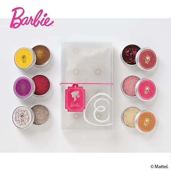 barbie.japanのインスタグラム：「大人気☆あめやえいたろう×Barbie「スイートグロス」が登場♪生キャラメルにかわいいシュガーやフルーツパウダーのトッピング。Barbieモチーフのパッケージは今だけ！食べたあとは小物入れとして使えます♪バレンタインにどうぞ☆ 【期間】2016年1月15日（金）～数量限定 あめやえいたろう伊勢丹新宿店、銀座三越店 【価格】1個 648円（税込） 【お問い合わせ先】http://www.ameyaeitaro.com #barbie #valentine #present #gift #バービー #バレンタイン #プレゼント #candy #sweets」
