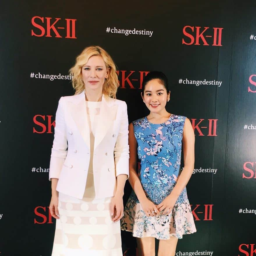 筧美和子さんのインスタグラム写真 - (筧美和子Instagram)「SK-ⅡイベントにてCate Blanchettさんにお会いしました✨ 笑顔で握手してくれてとても素敵な方でした☺️  #changedestiny」1月21日 21時56分 - miwakokakei