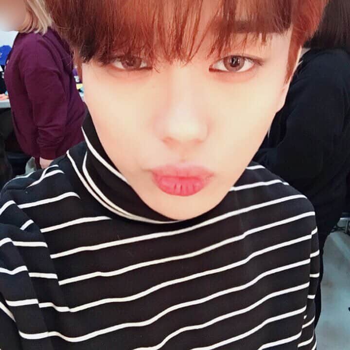 ヨンジェ のインスタグラム：「#매너남 #carnival」