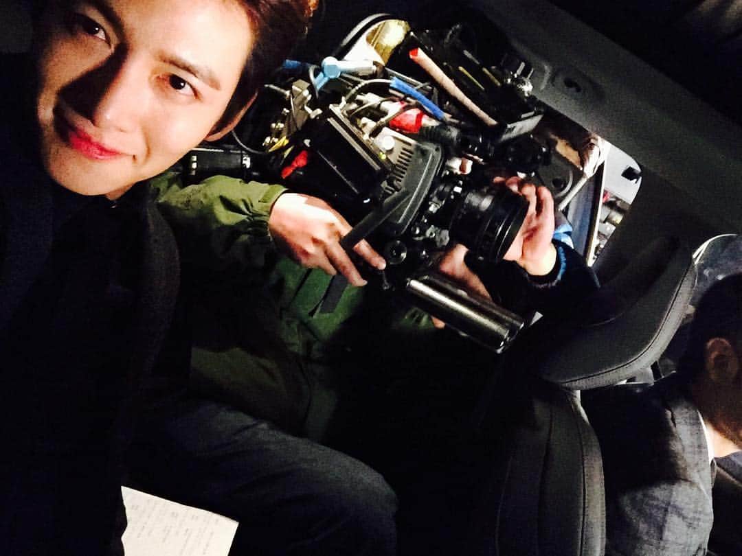チ・チャンウクさんのインスタグラム写真 - (チ・チャンウクInstagram)「오늘도 지나간다~~~~!!!!! 벌써 하루남았네...!」2月18日 0時42分 - jichangwook