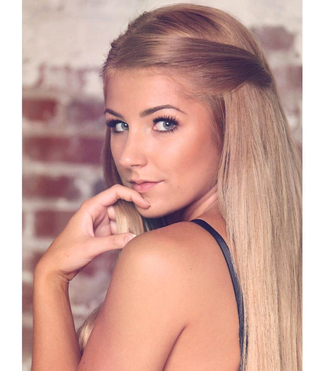 Polina Sitnovaさんのインスタグラム写真 - (Polina SitnovaInstagram)「Baby face 🐨」2月18日