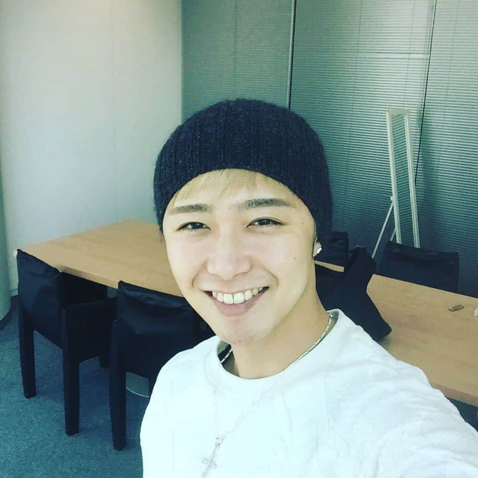 大野雄大さんのインスタグラム写真 - (大野雄大Instagram)「今日は寒いので、久しぶりのニット帽！！^ ^」2月18日 13時16分 - da_ice_udai