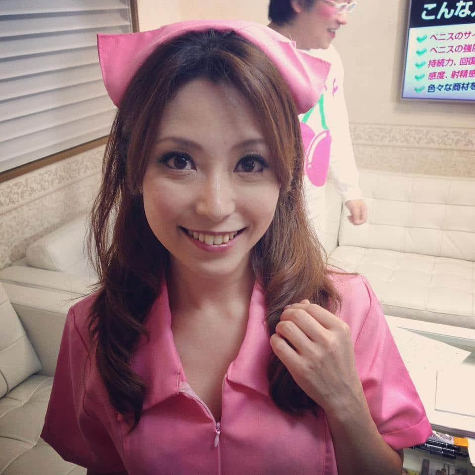 白木優子さんのインスタグラム写真 - (白木優子Instagram)「懐かしい写メ。かんちゃま見切れてるw #美魔女会  #かんちゃま」2月2日 16時36分 - yuko_shiraki_official