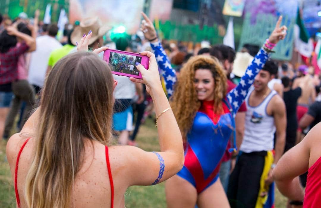 TomorrowWorldのインスタグラム：「Superheroes. #peopleoftomorrow」