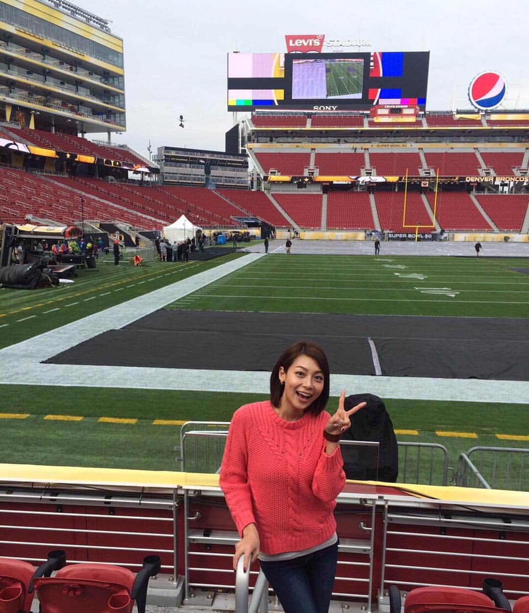 相武紗季のインスタグラム：「ドキドキしすぎてあまり寝れなかった、、 ついに今日！！！！#superbowl #nfljapan」