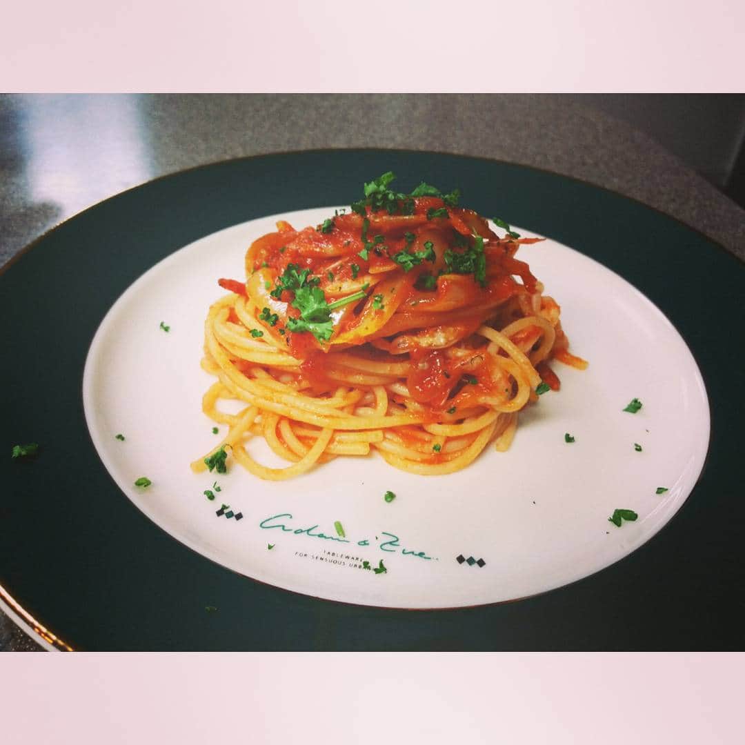 のインスタグラム：「今日のキッチンたつみ😋 🍴駿河湾産桜えびのアラビアータパスタ  #料理 #キッチン #キッチンたつみ #イタリアン #パスタ #えび #駿河湾 #cooking  #kitchen  #pasta  #italian」