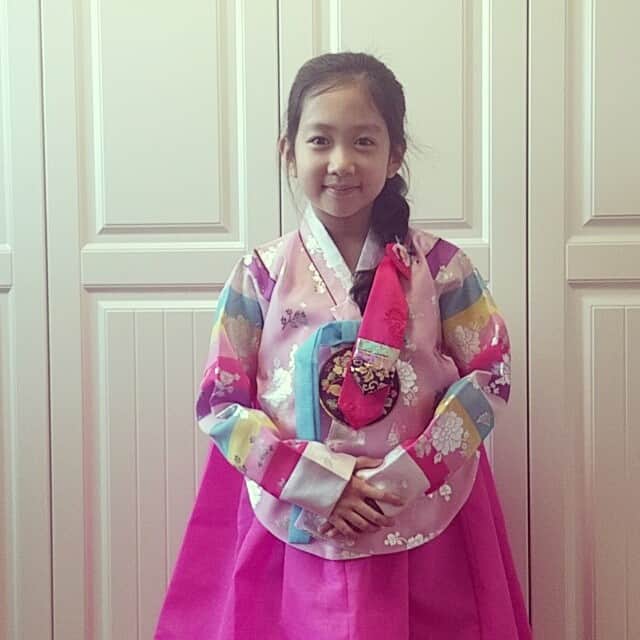 イ・チェミのインスタグラム：「#2016년 #새해복많이받으세요 😘😘」