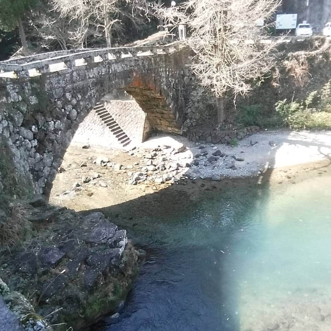 田口春菜のインスタグラム：「からのハートの橋❤ ダッシュで行ったらちょうどよかった #二俣橋 #ハート #初めて見れた #ラッキーでした」