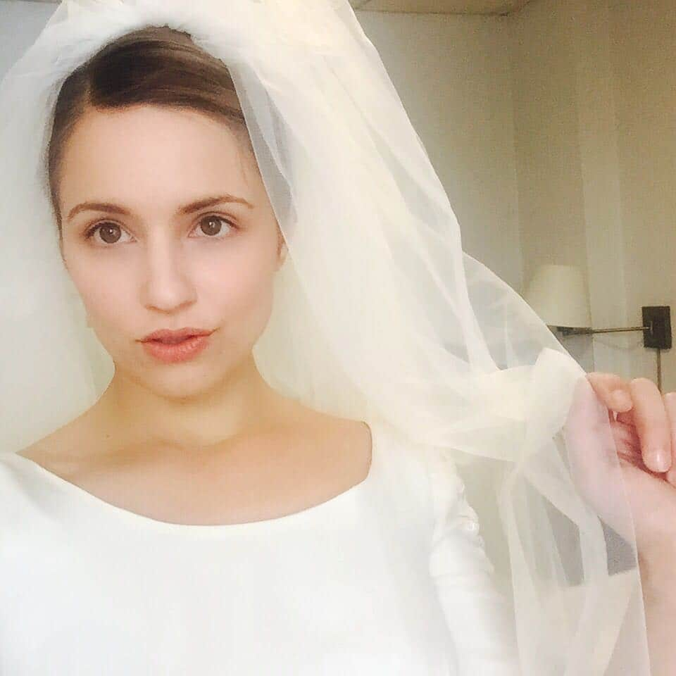 ディアナ・アグロンさんのインスタグラム写真 - (ディアナ・アグロンInstagram)「ON SET #NOVITIATE」2月10日 7時24分 - diannaagron