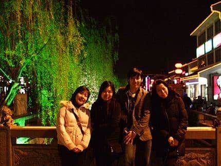 小林尊のインスタグラム：「#TBT In #Suzhou, China.  A really beautiful city. #VeniceoftheEast 蘇州 ✈️ アテンドしてくれた女性陣と。全員マンダリン、広東語、英語を話せて、中には五カ国語以上の人も。 みんな元気かなぁ。 #蘇州 #東洋のヴェネチア」