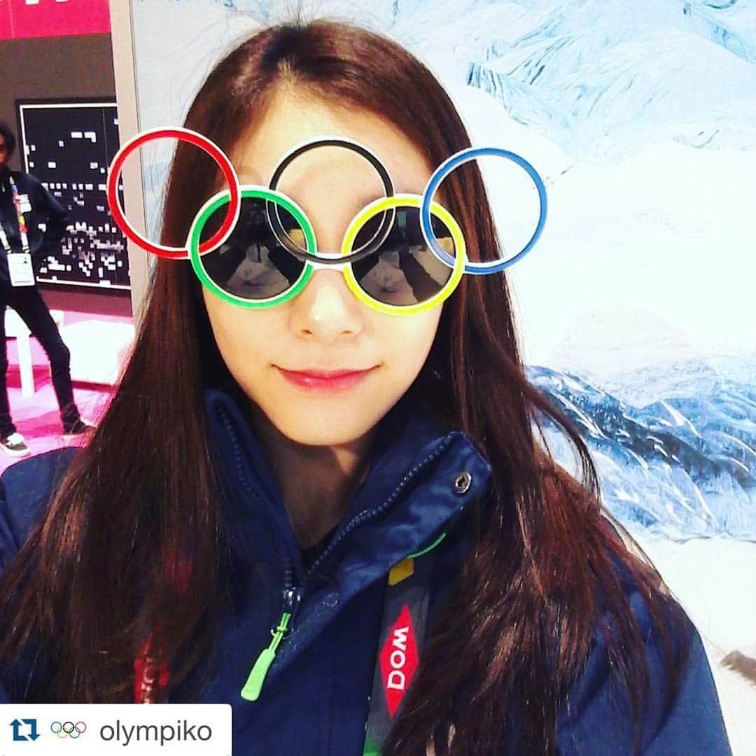 キム・ヨナさんのインスタグラム写真 - (キム・ヨナInstagram)「#Repost @olympiko with @repostapp. ・・・ 지금은 셀카타임!! @lillehammer2016 @youtholympics 선수촌 내 학습체험 공간인 Learn and share 에서 #iLoveYOG 소셜미디어 부스 체험 중인 @yunakim !」2月12日 23時26分 - yunakim