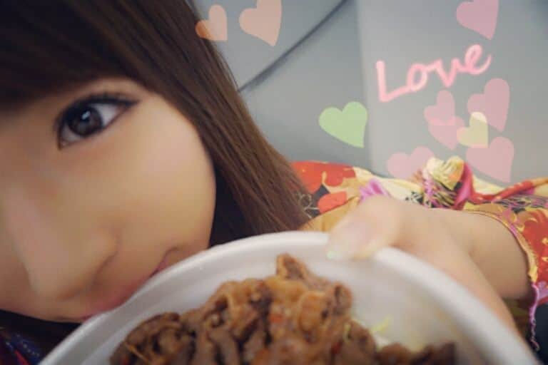 星野ナミのインスタグラム：「お昼ごはん食べて後半も楽しむぞ！！💕 #nami #オヒルゴハン」