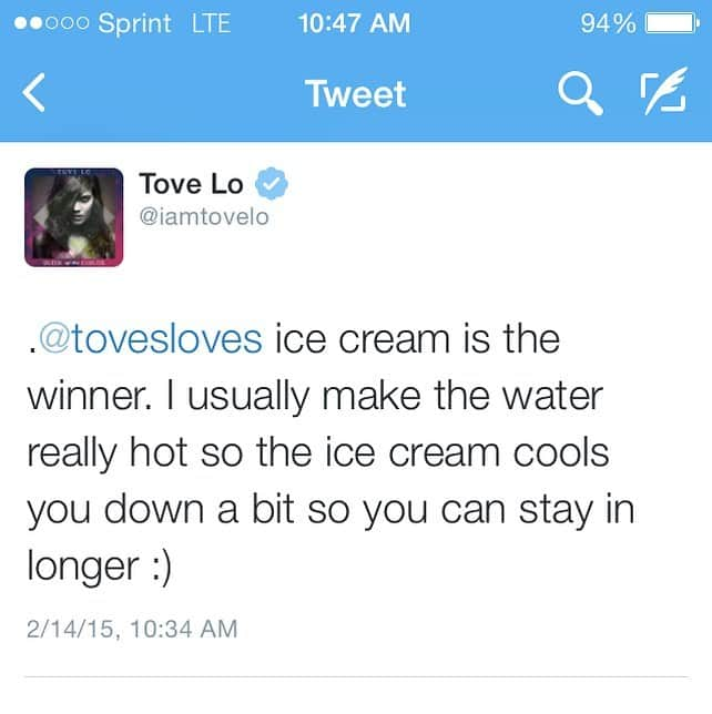 トーヴ・ローのインスタグラム：「the first time i was noticed by @tovelo was a year ago today!! i remember screaming in the grocery store and my phone going absolutely insane!! happy valentines day everyone!!  edit - tove liked!!」