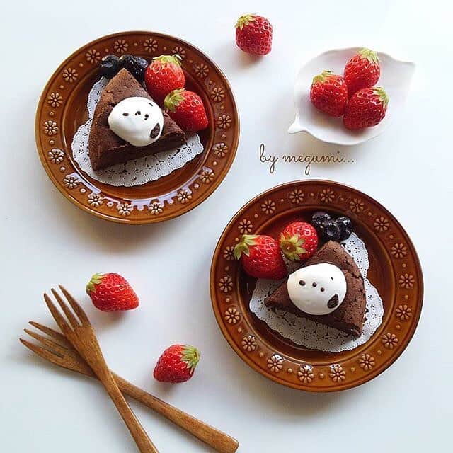 Kurashiruさんのインスタグラム写真 Kurashiruinstagram スヌーピーののったガトーショコラ かわいいですね Photo By Megumi 0629 ガトーショコラ 手作りケーキ デコケーキ キャラケーキ 手作りおやつ おうちカフェ ホワイトデー スヌーピー