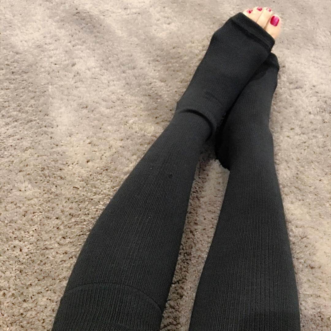 神崎恵さんのインスタグラム写真 - (神崎恵Instagram)「冷えは禁物🚨 お腹。お尻。脚。あたため美容強化中。 #ビオンヌ」3月14日 18時08分 - megumi_kanzaki