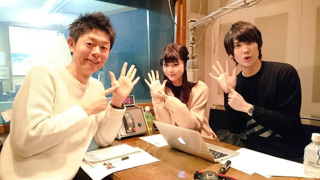 仲田博喜のインスタグラム：「#ラジオ #収録 #手相 #島田秀平 #馬場ふみか」