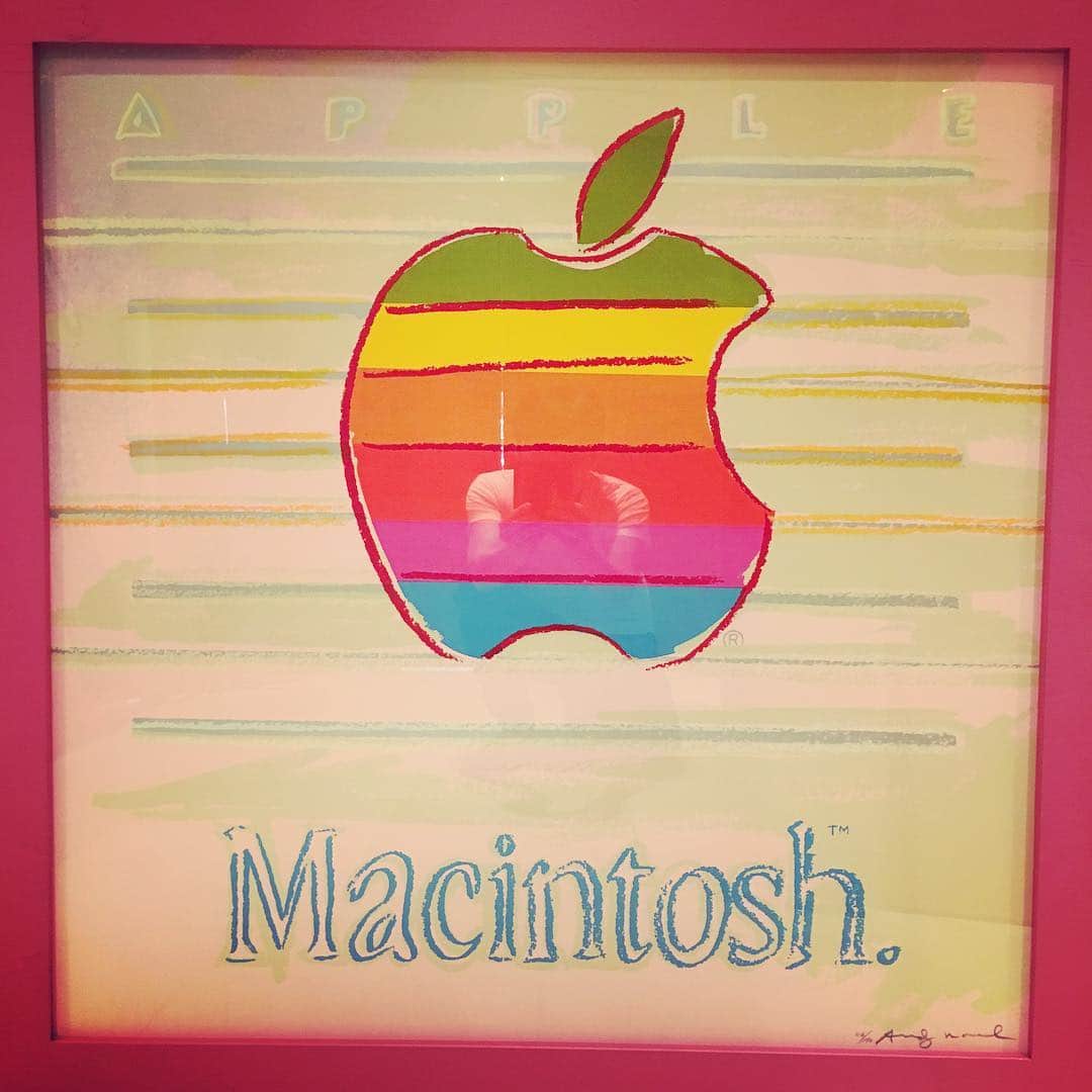 熊谷正寿さんのインスタグラム写真 - (熊谷正寿Instagram)「アンディウォーホルの広告シリーズ😊「Apple (from Ads)」1985 大好きなアーティストと尊敬する企業の組み合わせ。最高だね。   #mycollection  #macintosh  #アンディウォーホル  #マッキントッシュ  #apple  #art  #現代アート  #andywarhol」2月21日 17時29分 - masatoshi_kumagai