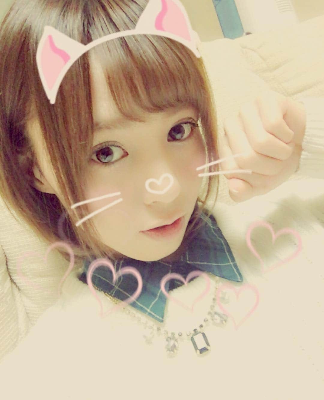 希志あいののインスタグラム：「にゃんの日🐱🐱🐱 #猫の日 #にゃんにゃんだよ  #流行リニ乗ッテミタカッタ」