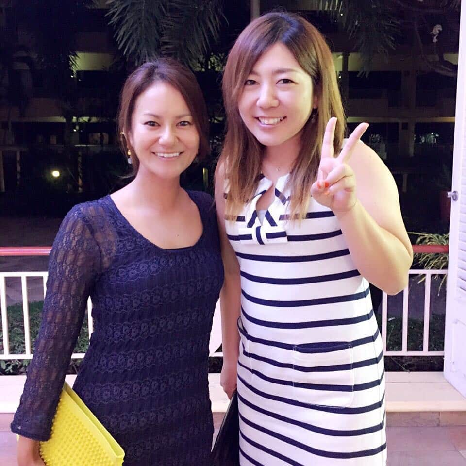 宮里藍さんのインスタグラム写真 - (宮里藍Instagram)「#hondalpgath2016 charity dinner!! With @mikachin33 !! #notgolfattire #navyandyellow 美香ちゃんと❤️ たまには綺麗な格好の写真を‼︎😂 #W宮里 #最近のアプリはすごい #ダウンロードします 笑」2月24日 22時58分 - ai_miyazato