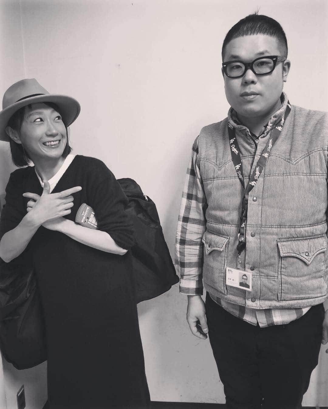 木村真野のインスタグラム：「#mayasaya #まやさや #マヤサヤ #twins #双子 #yoshimoto #よしもと #よしもと双子 #team #スタイリスト #あべちゃん #マネージャー #おぎちゃん #感謝 #チーム #仲間 #thankyou #ありがとう #収録」