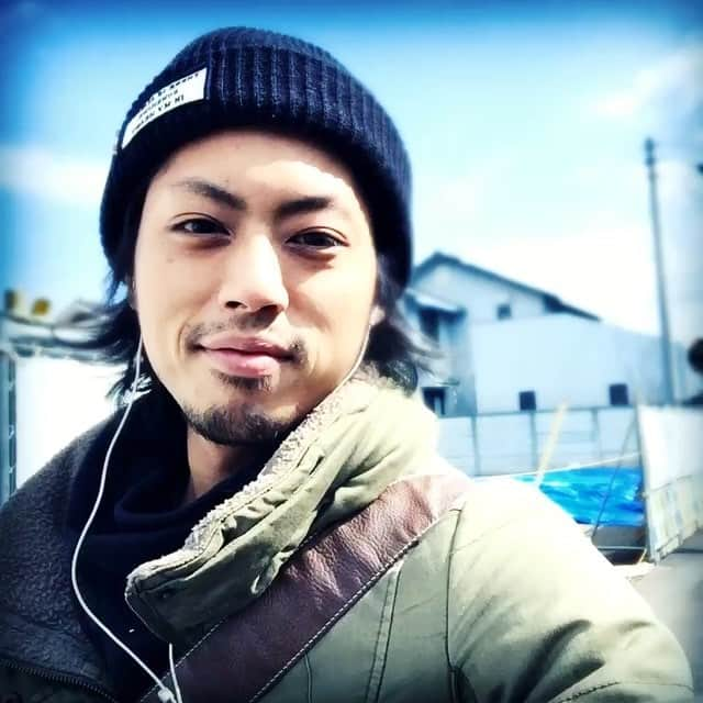 孝介のインスタグラム：「Have a good day!!:) #sunnyday #goodmorning #shonan #zanpa #斬波」