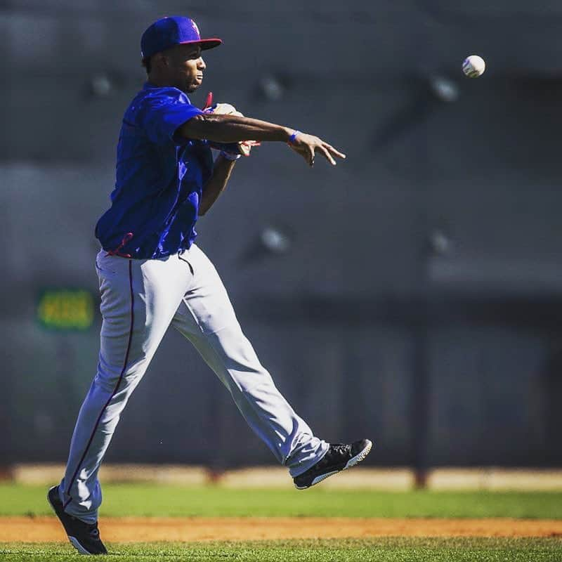 ジュリクソン・プロファーのインスタグラム：「Look at that face😖😂#Rangers#springtraining2016#⛽️🔥#shendeshende⛽️」