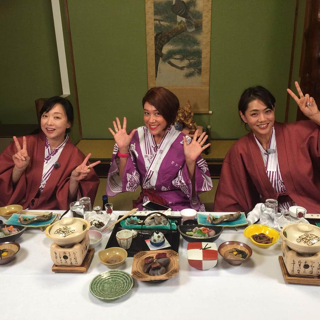 前田典子さんのインスタグラム写真 - (前田典子Instagram)「#女３人しつらえの旅  #４月3日１６時テレビ東京オンエア  #嵐渓荘  #雪 #温泉 #川上麻衣子さん #LILICOさん」2月29日 22時17分 - maenorichang